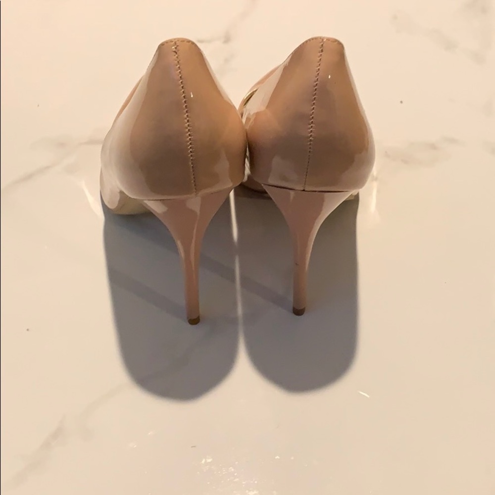 Heels - Picture 3 of 4